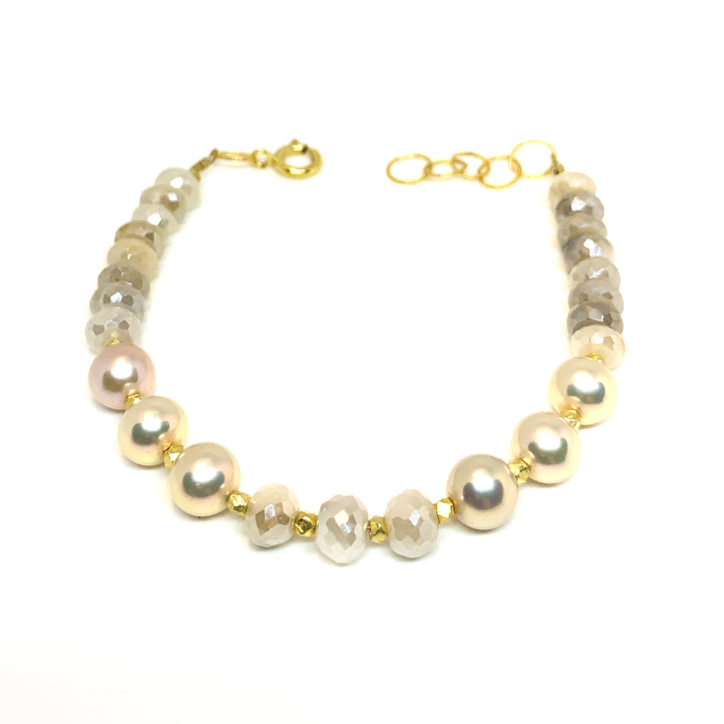moonstone and natural pink pearls bracelet by eve black jewelry , Hawaii