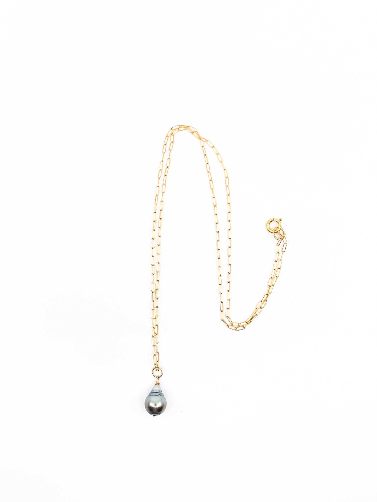 simple Tahitian pearl gold necklace by eve black jewelry made in Hawaii