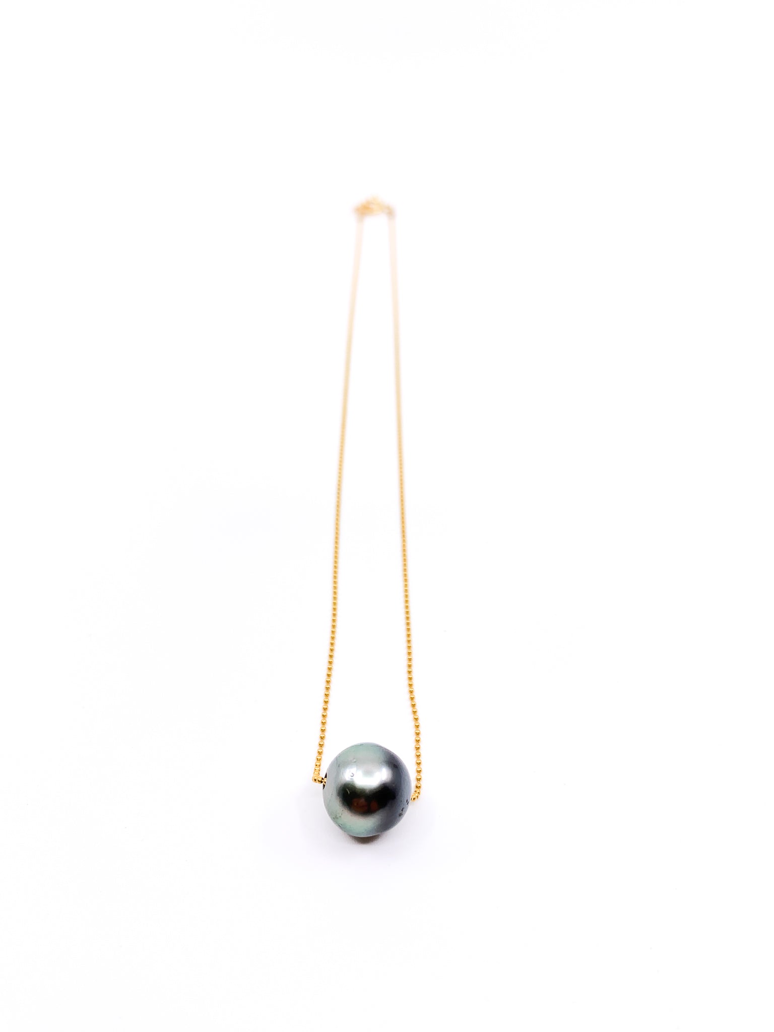 Tahitian pearl delicate gold chain necklace by eve black jewelry made in Hawaii