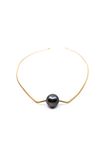 floating Tahitian pearl snake chain necklace by eve black jewelry made in Hawaii